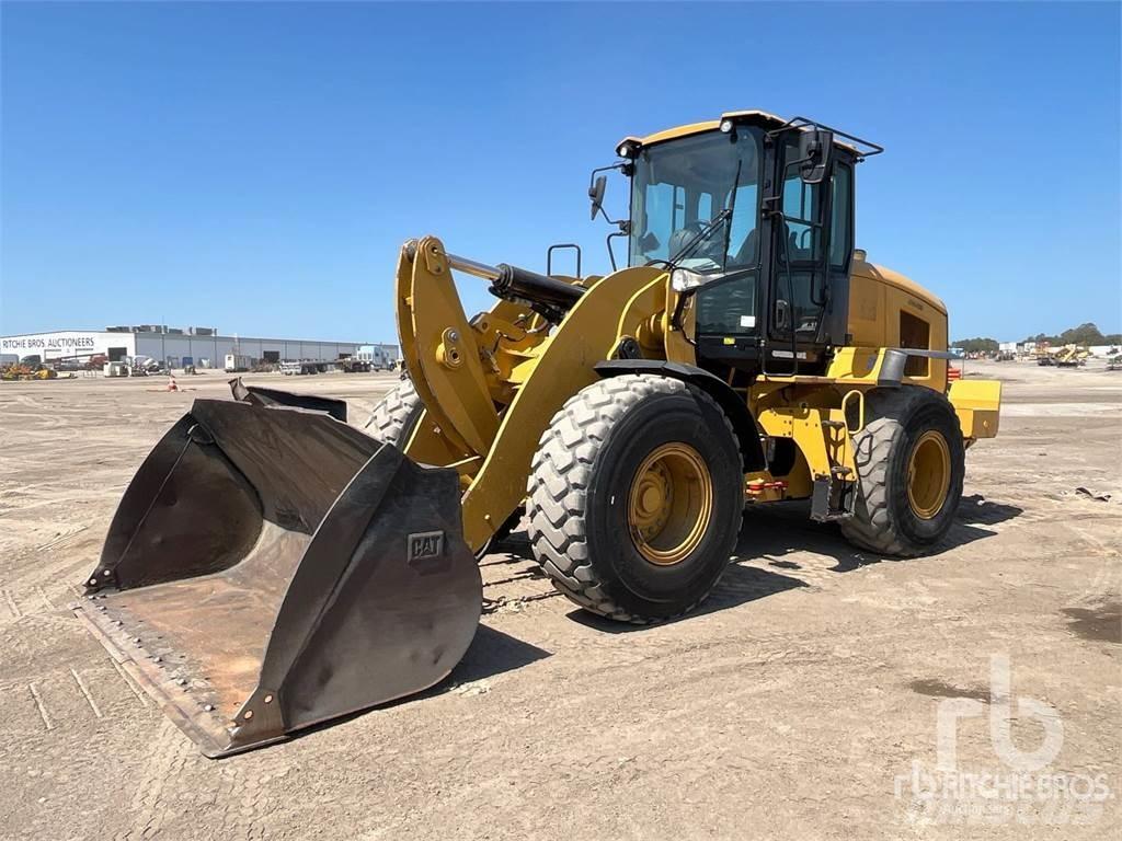 CAT 938M Rataslaadurid