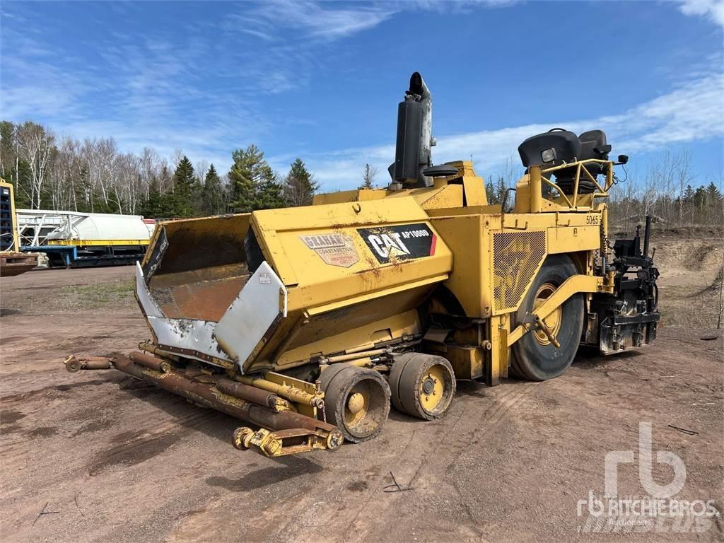 CAT AP-1000D Asfaldilaoturid