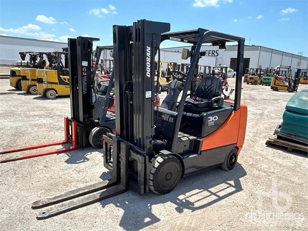 Doosan GC30E-5 Diiseltõstukid