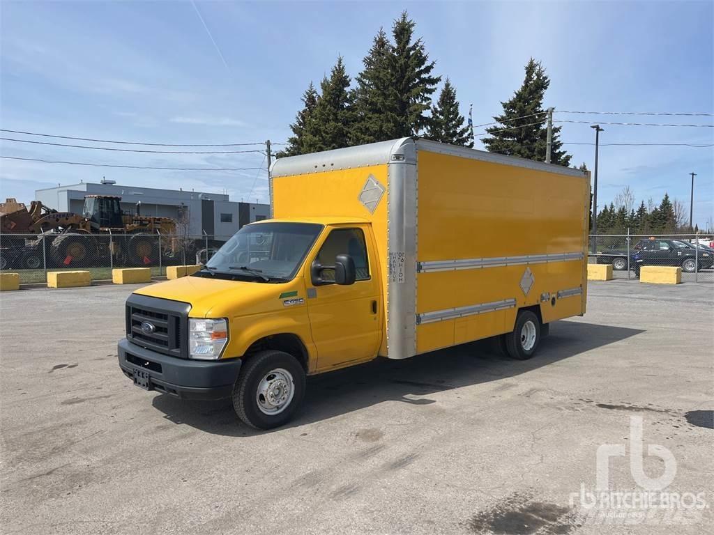 Ford E-450 Kaubikud