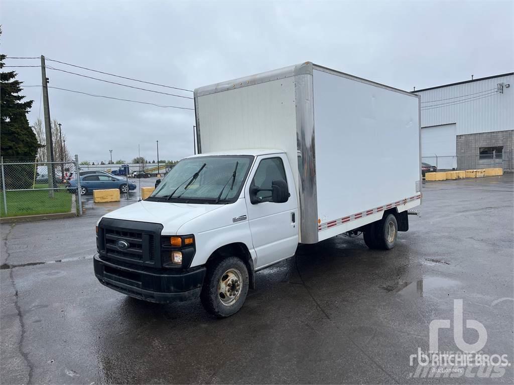 Ford E-450 Kaubikud