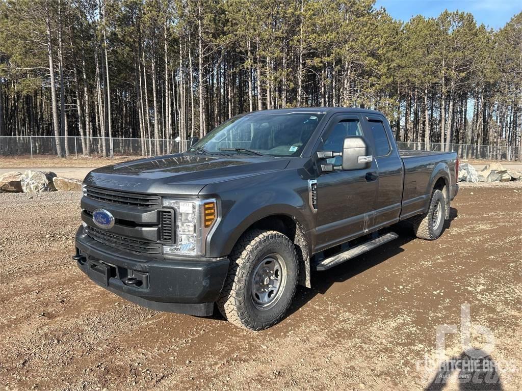 Ford F-250 Madelkaubikud