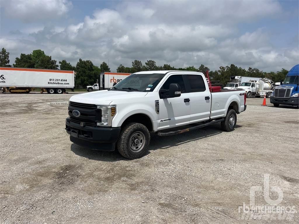 Ford F-350 Madelkaubikud