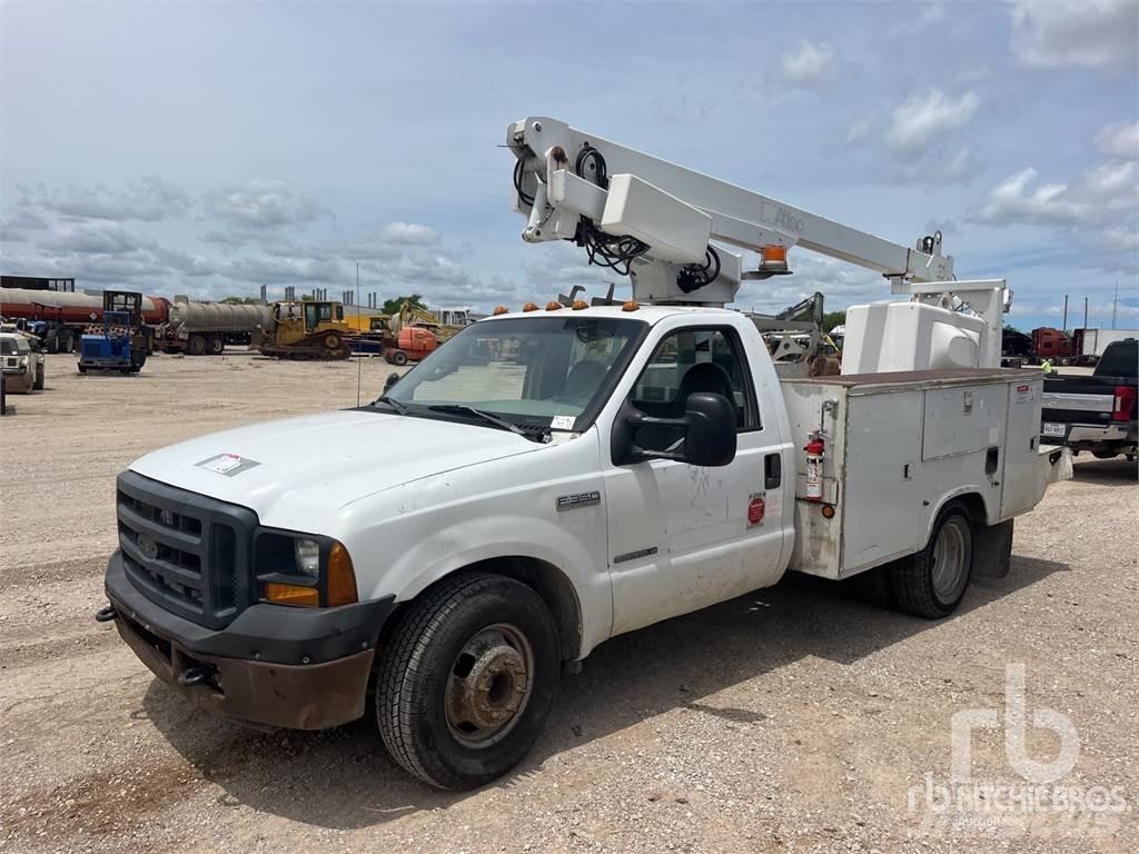 Ford F-350 Järelveetavad korvtõstukid