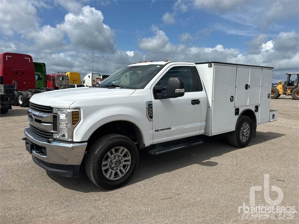 Ford F-350 Munitsipaalsõidukid