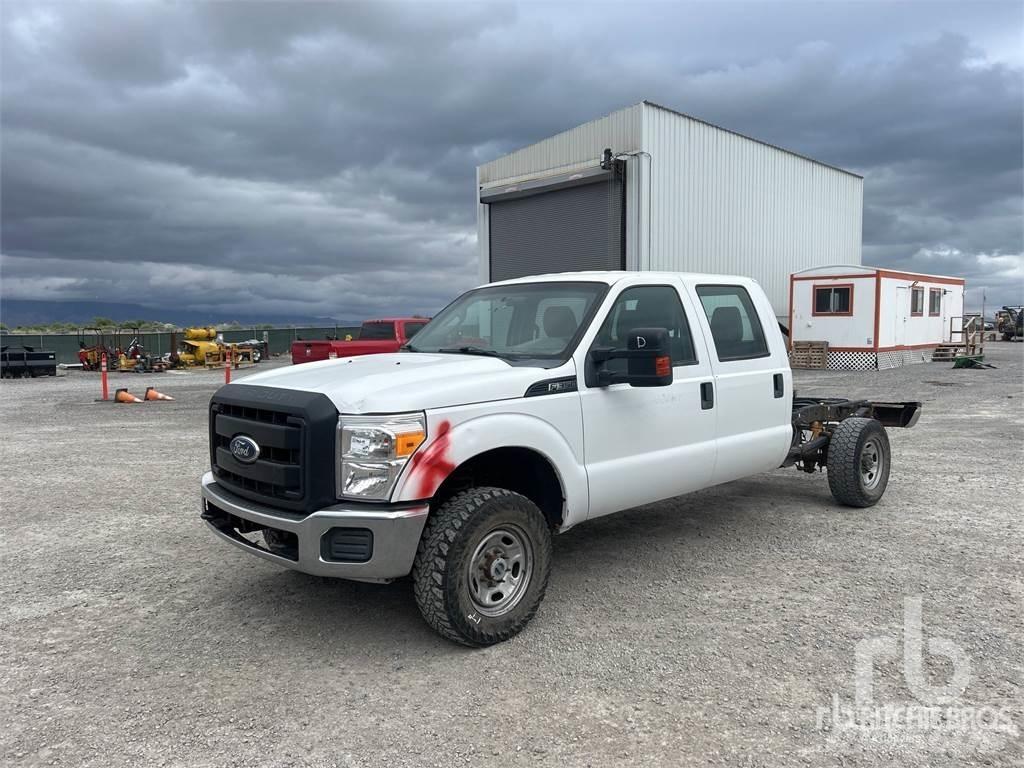 Ford F-350 Raamautod