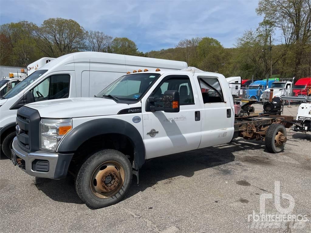 Ford F-450 Raamautod