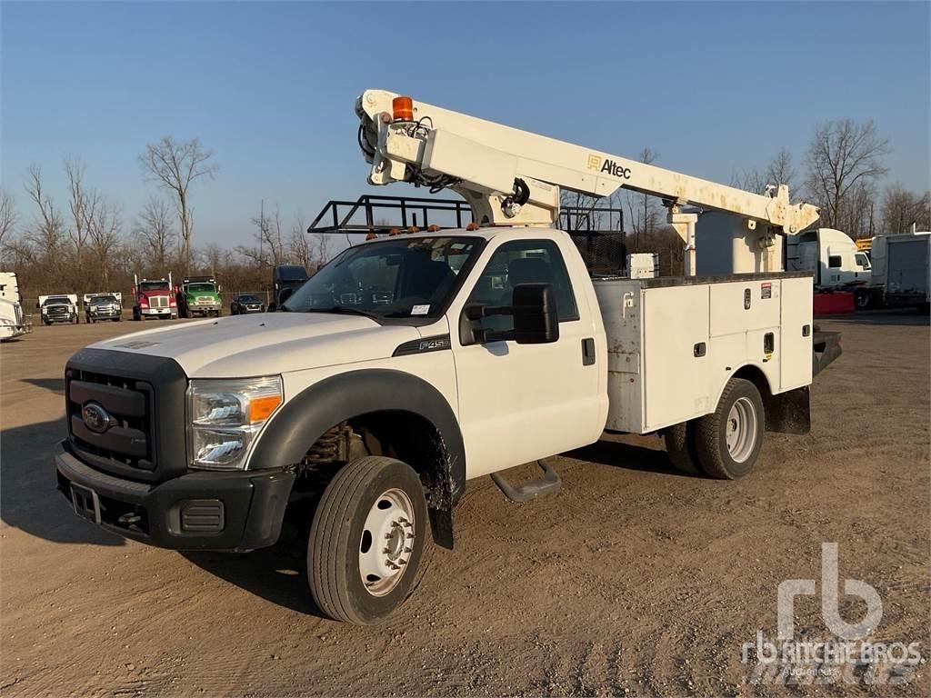 Ford F-450 Järelveetavad korvtõstukid
