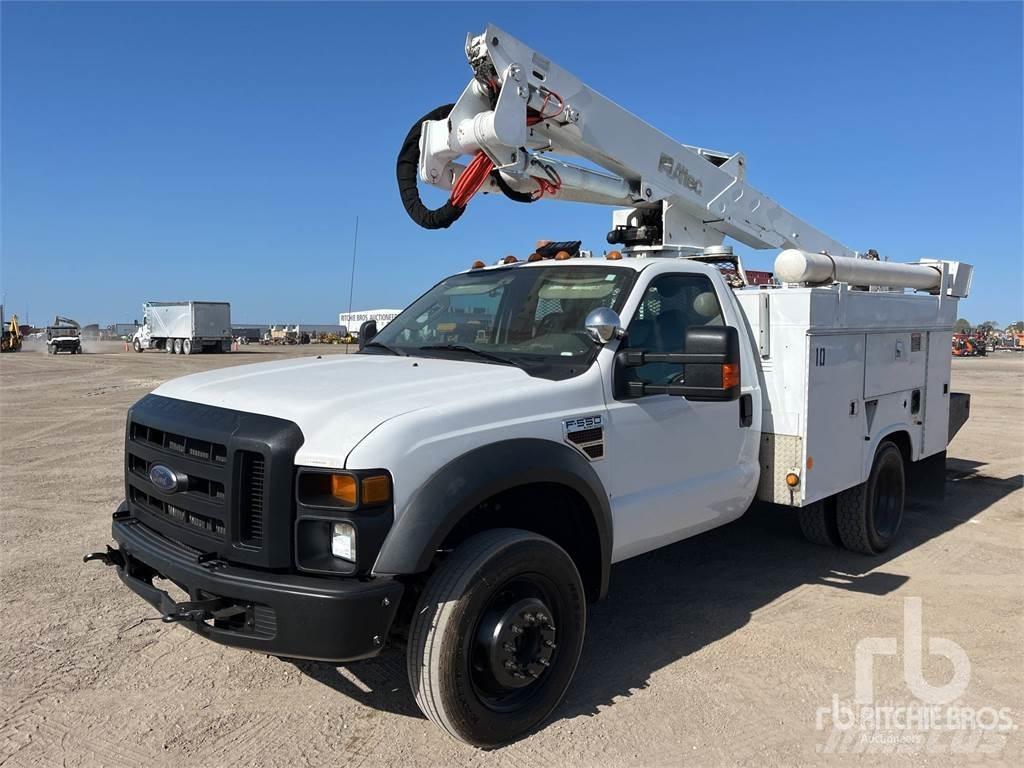 Ford F-550 Järelveetavad korvtõstukid