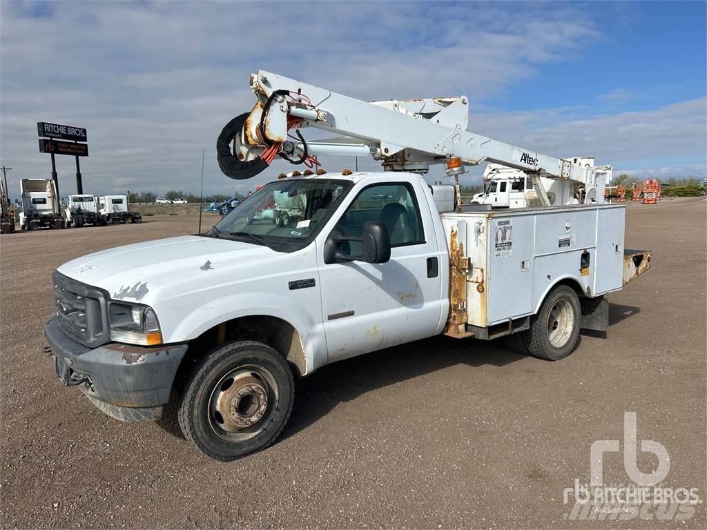 Ford F-550 Järelveetavad korvtõstukid