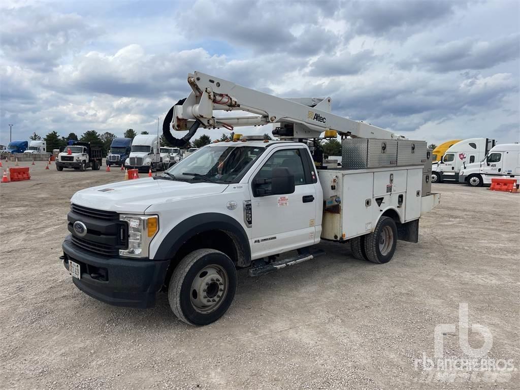 Ford F-550 Järelveetavad korvtõstukid