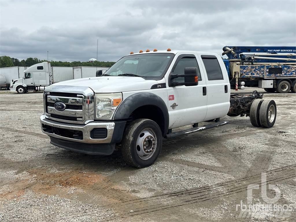 Ford F-550 Raamautod