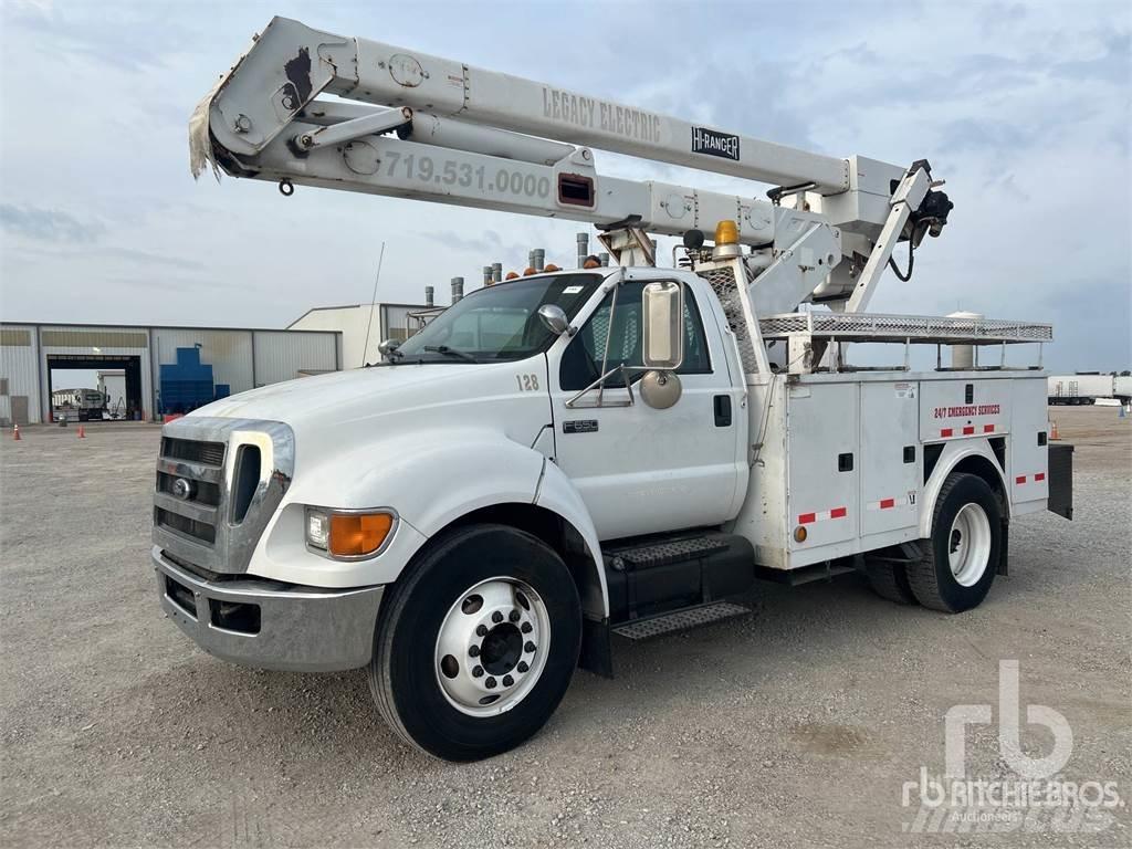 Ford F-650 Järelveetavad korvtõstukid