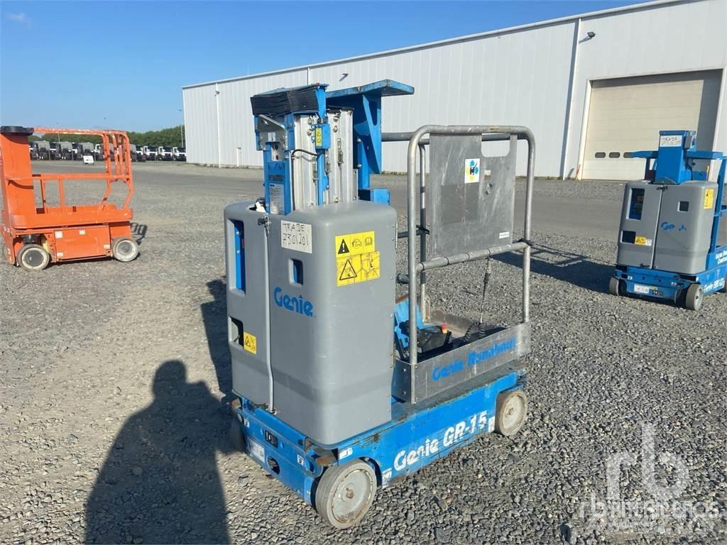 Genie GR-15 Iseliikuvad poomtõstukid
