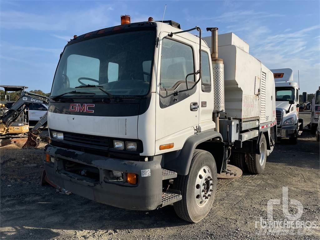 GMC T7500 Tänavapuhastusveokid