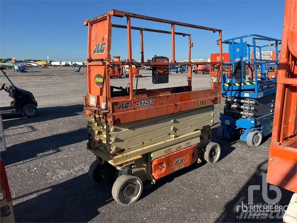 JLG 2632ES Käärtõstukid