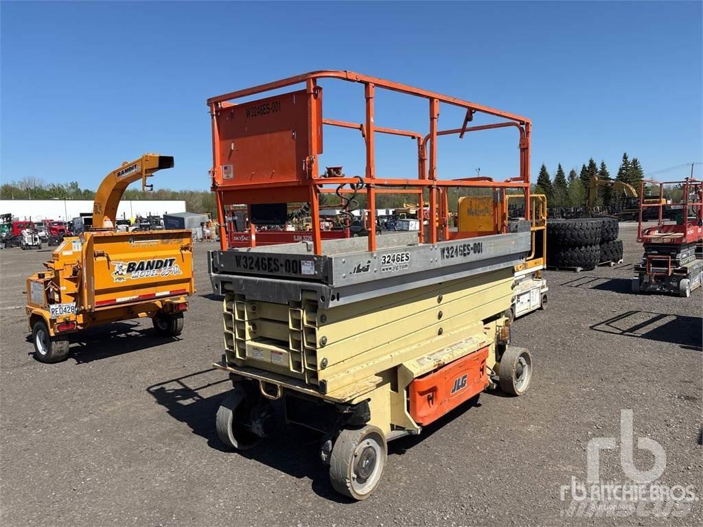 JLG 3246ES Käärtõstukid