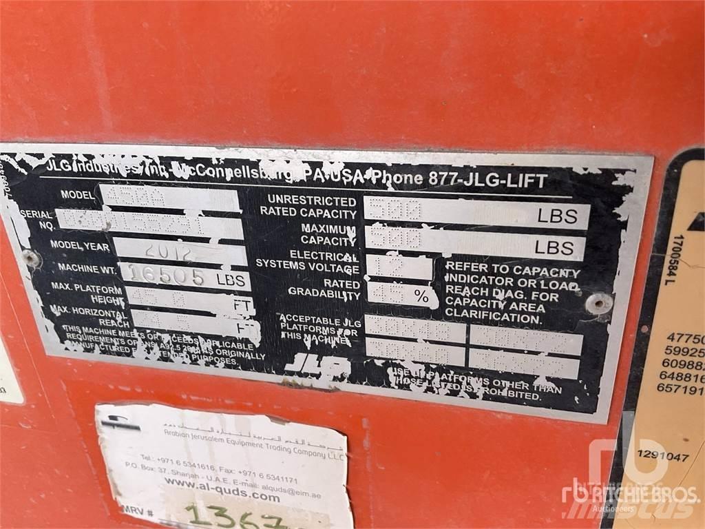 JLG 450A Iseliikuvad poomtõstukid