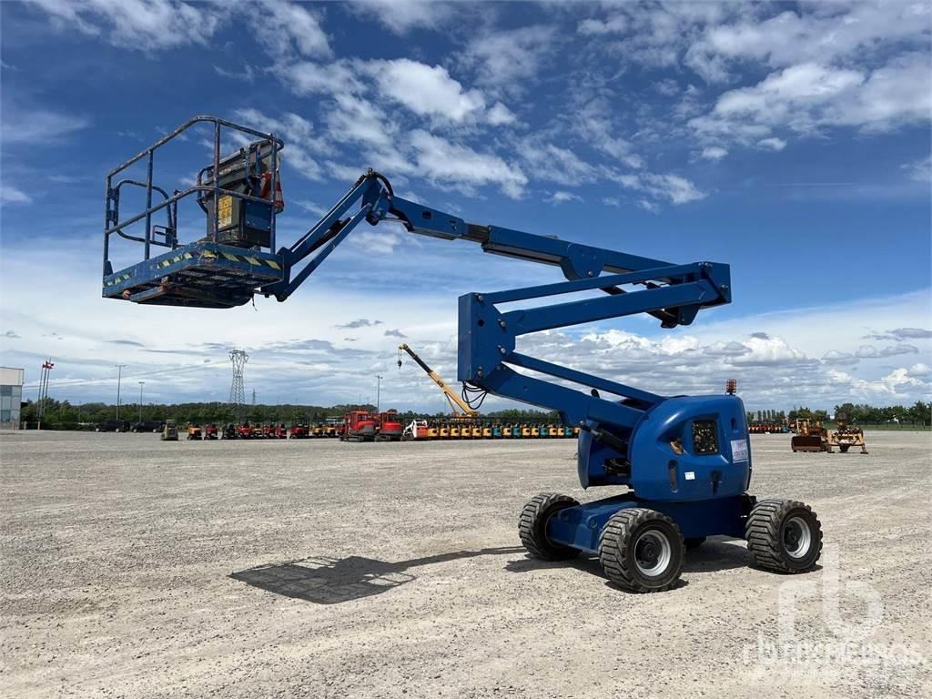 JLG 450AJ Iseliikuvad poomtõstukid