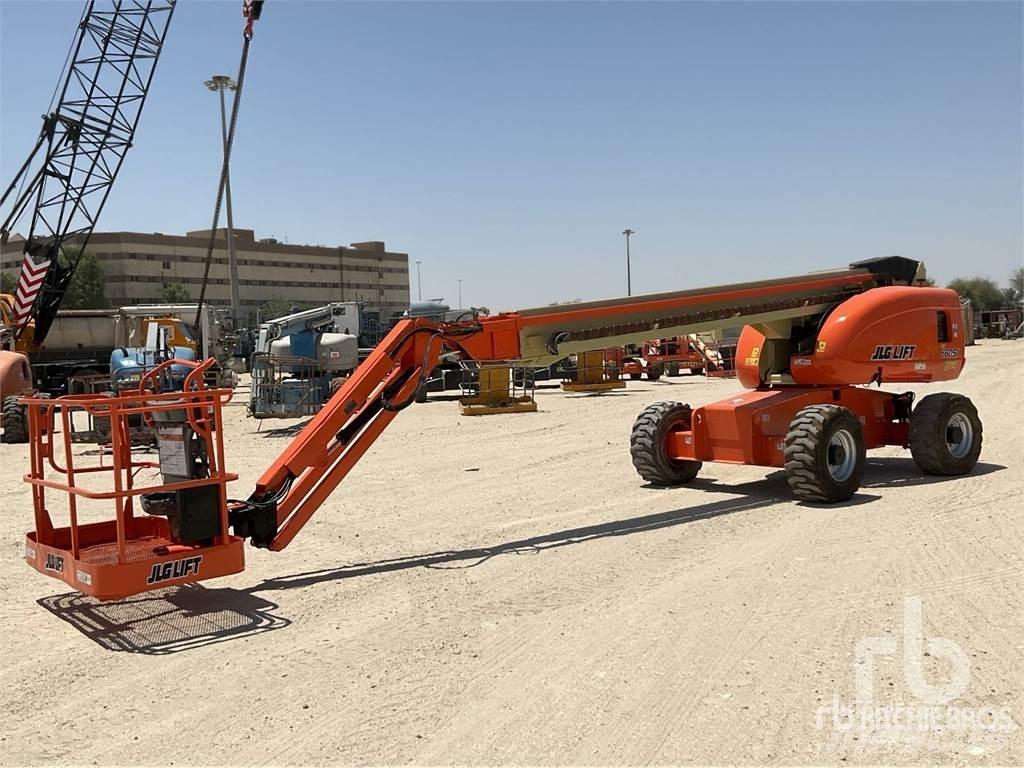 JLG 660SJ Iseliikuvad poomtõstukid