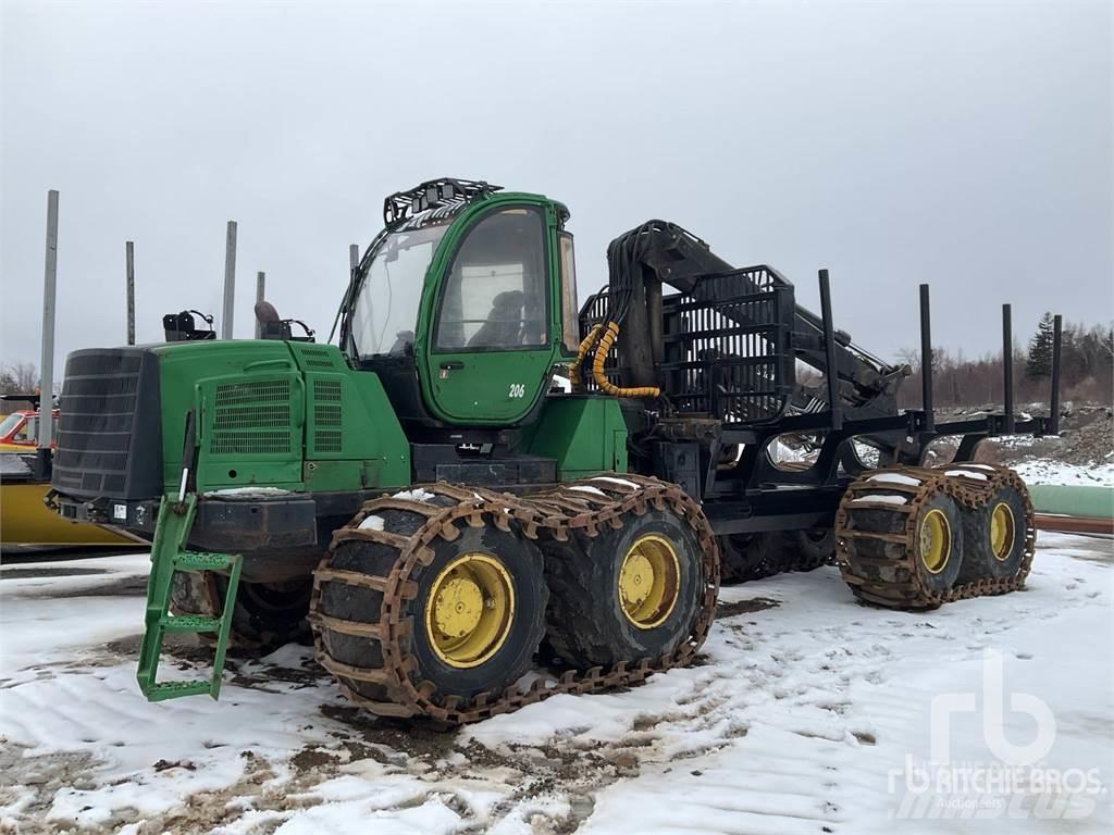 John Deere 1910 Forwarderid