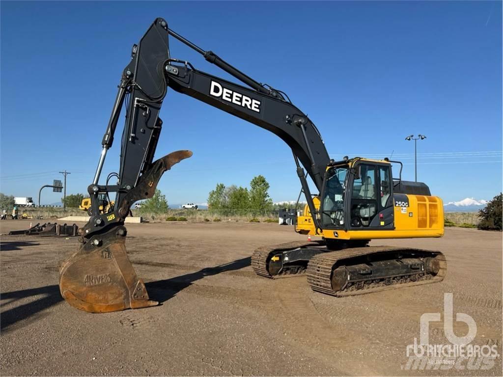 John Deere 250G Roomikekskavaatorid