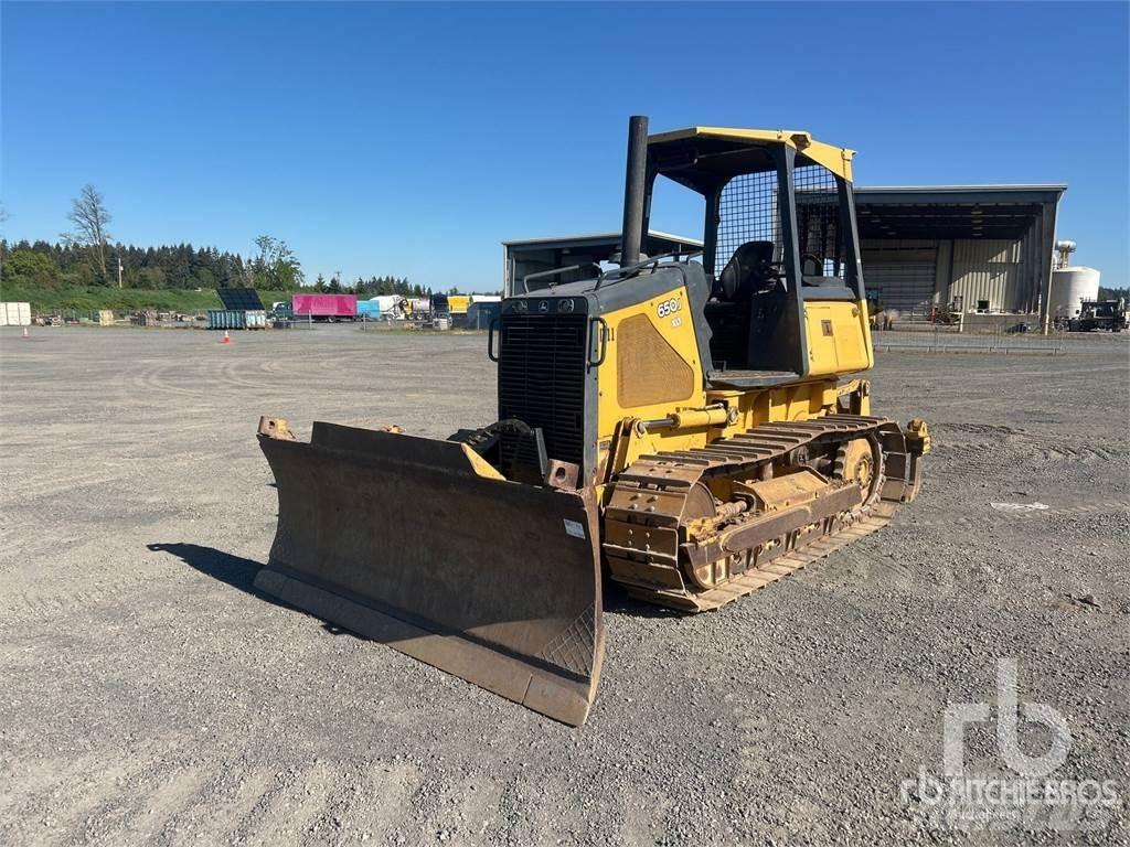 John Deere 650J Buldooserid