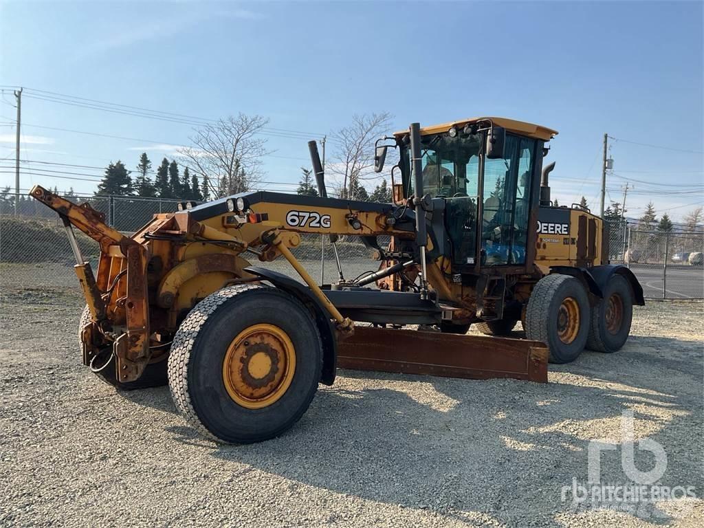 John Deere 672G Greiderid