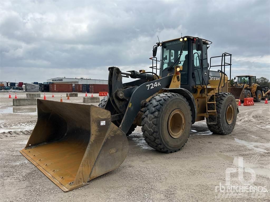 John Deere 724K Rataslaadurid