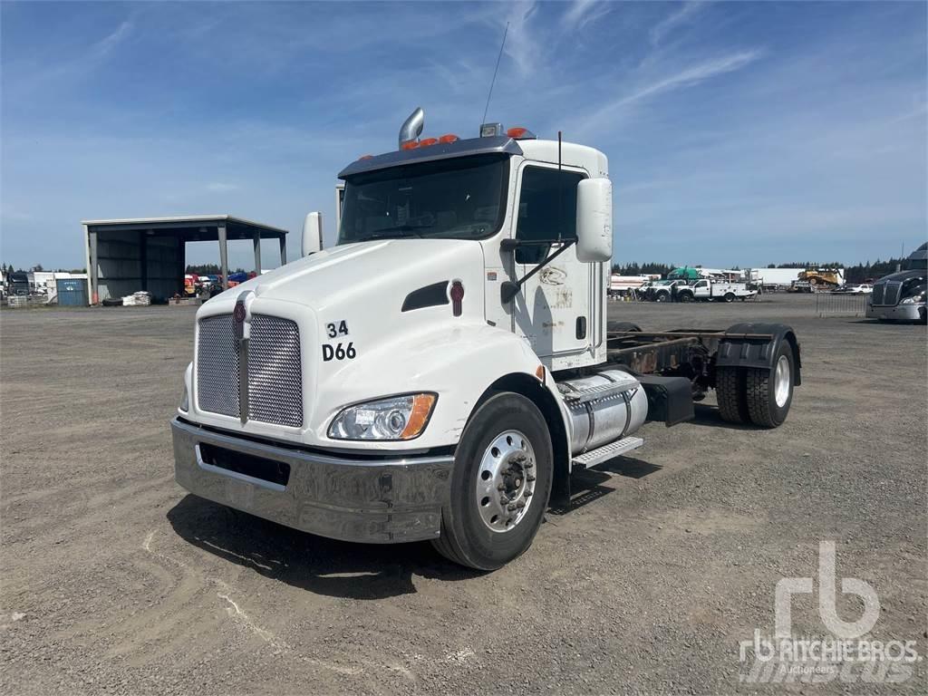 Kenworth T300 Raamautod