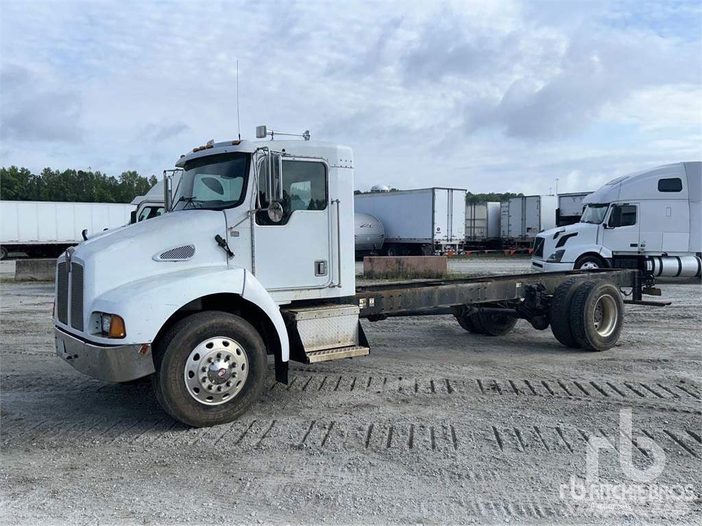 Kenworth T300 Raamautod