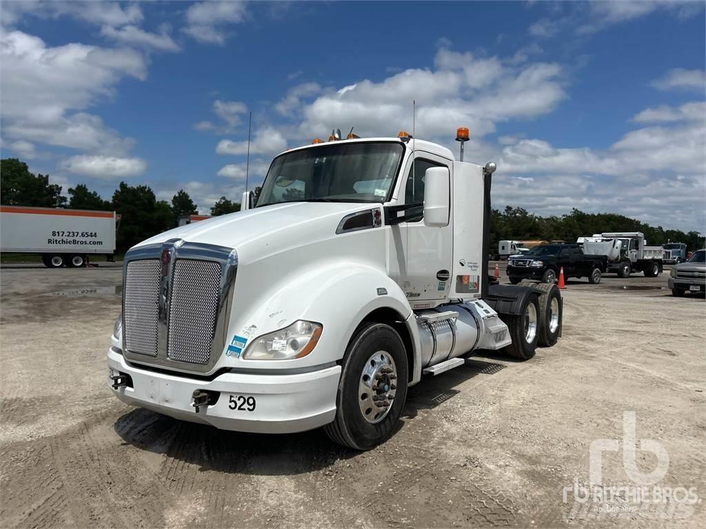 Kenworth T680 Sadulveokid