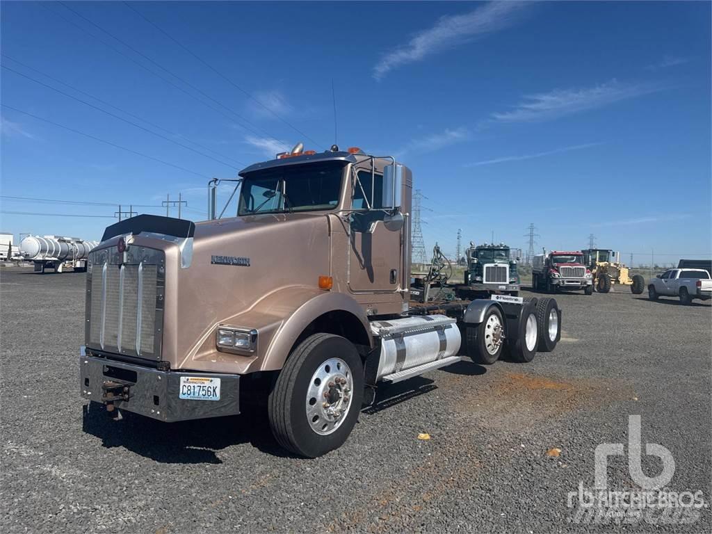 Kenworth T800 Sadulveokid