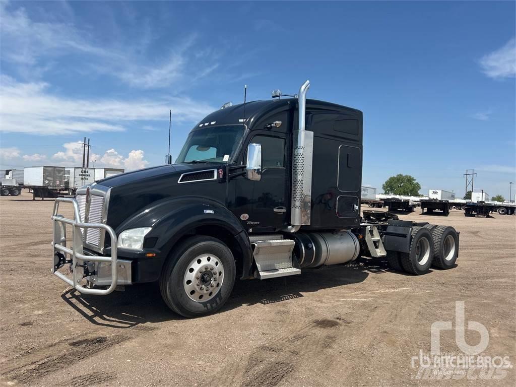 Kenworth T880 Sadulveokid