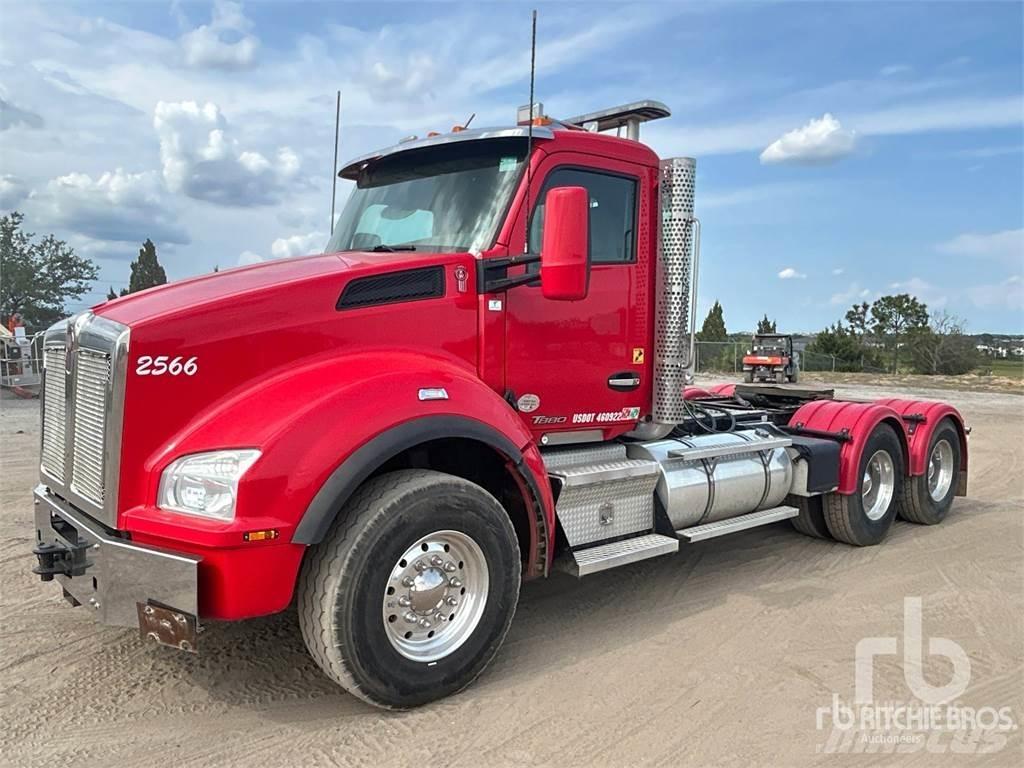 Kenworth T880 Sadulveokid
