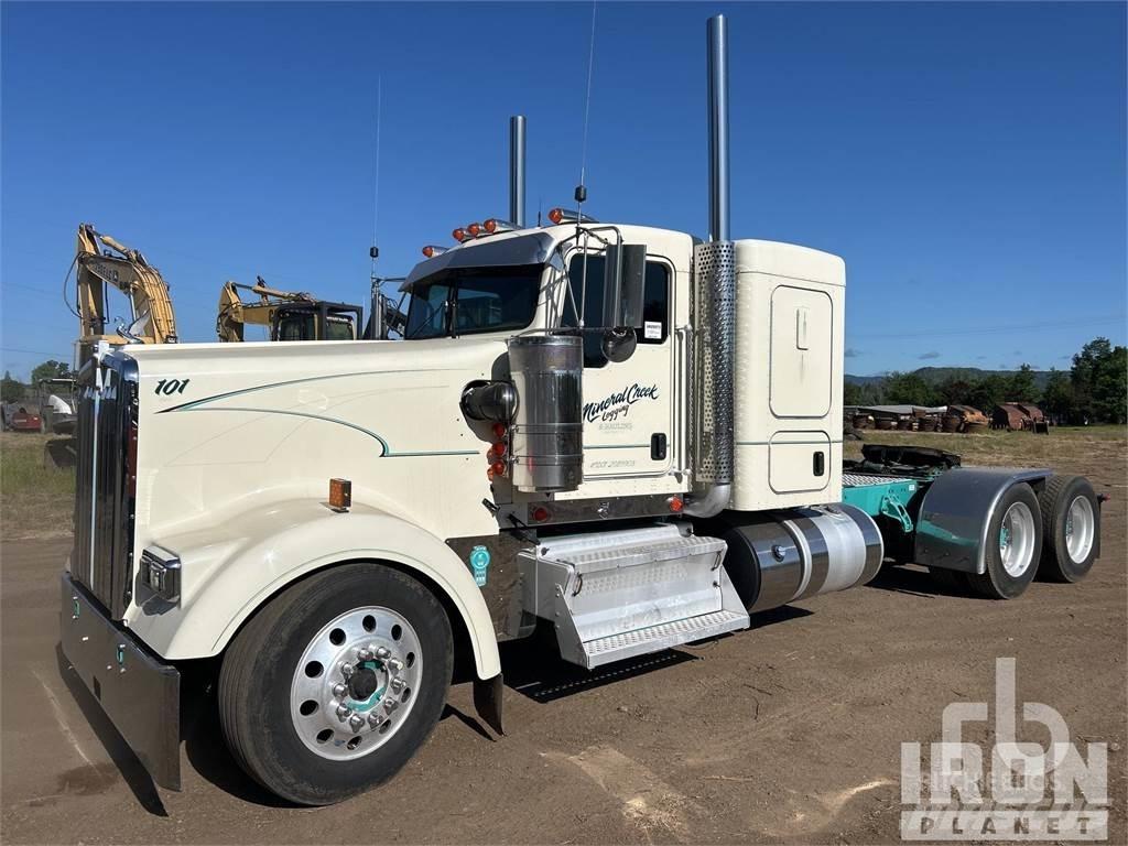 Kenworth W900 Sadulveokid