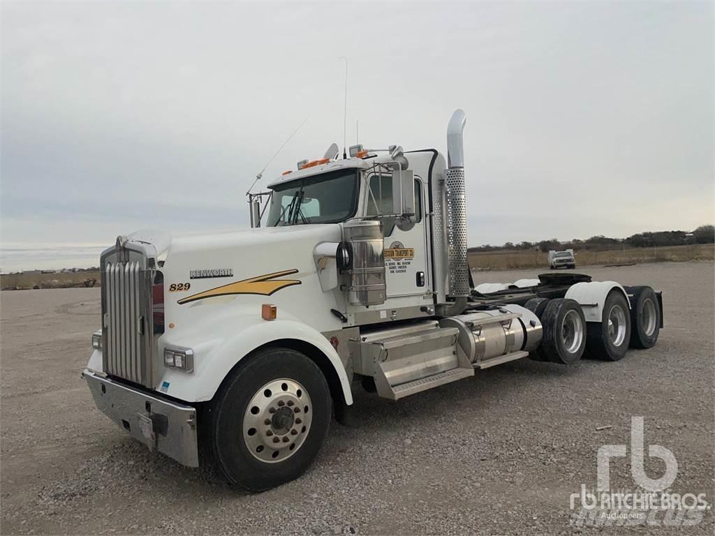 Kenworth W900 Sadulveokid