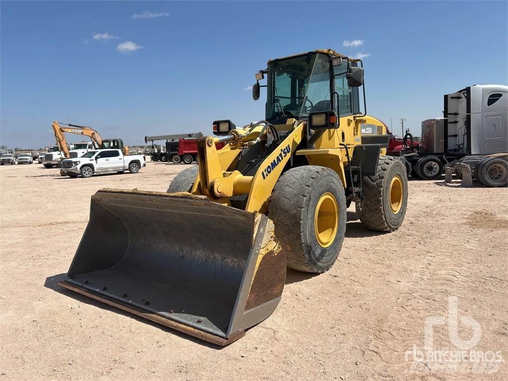 Komatsu WA250-6 Rataslaadurid