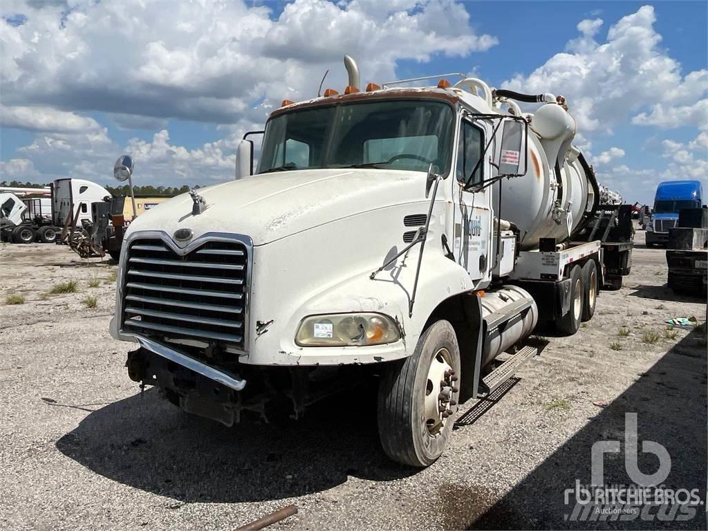 Mack CX613 Vaakumautod