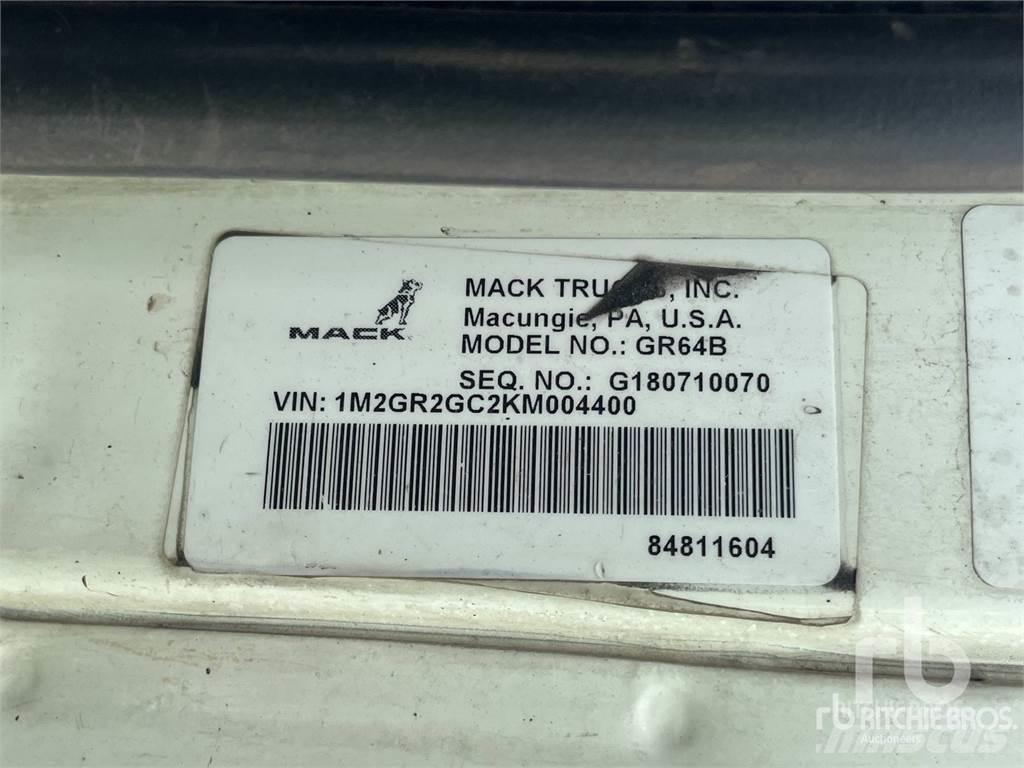 Mack GR64B Trossüsteemiga vahetuskere veokid