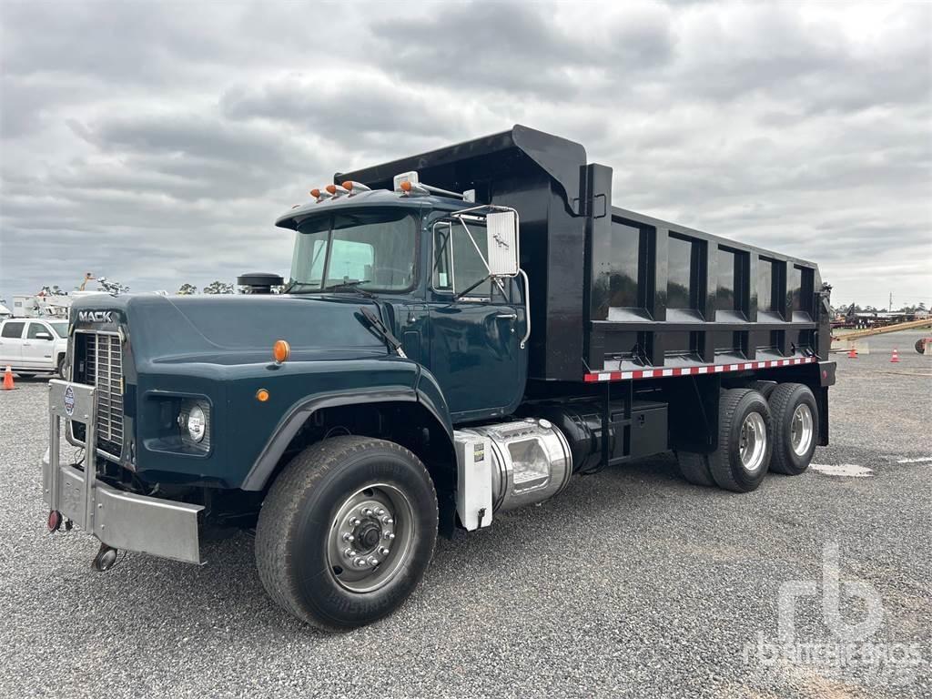 Mack RB688S Kallurid