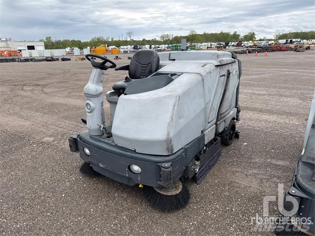 Nilfisk SC8000 Tänavapuhastusmasinad