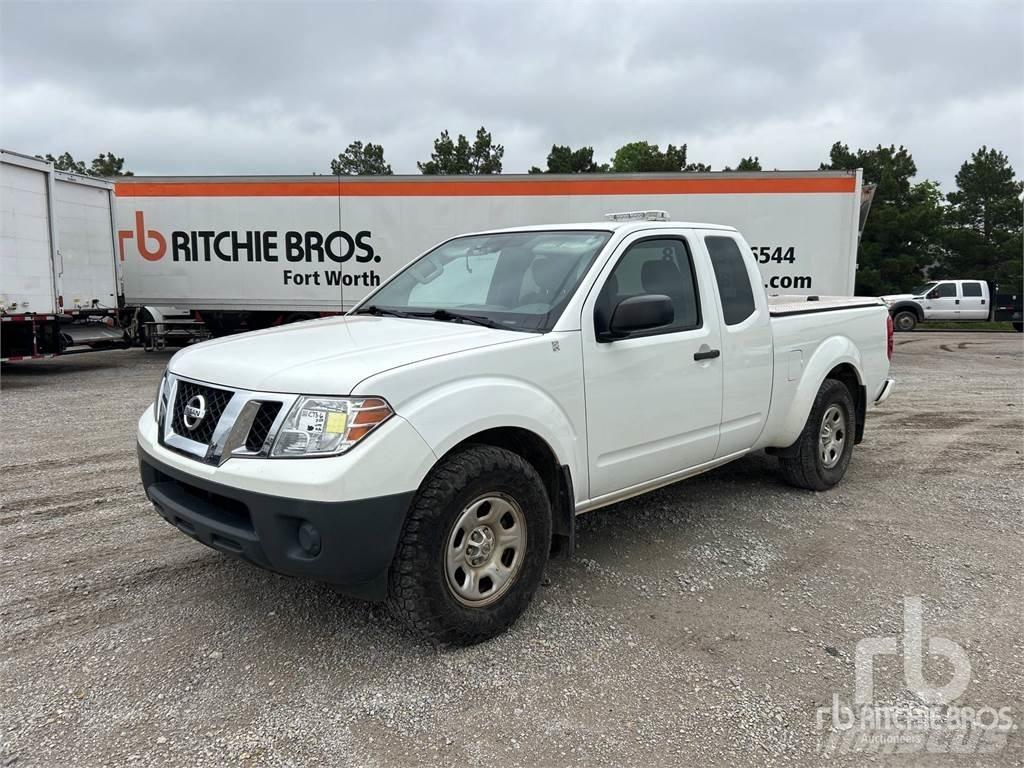 Nissan FRONTIER Madelkaubikud