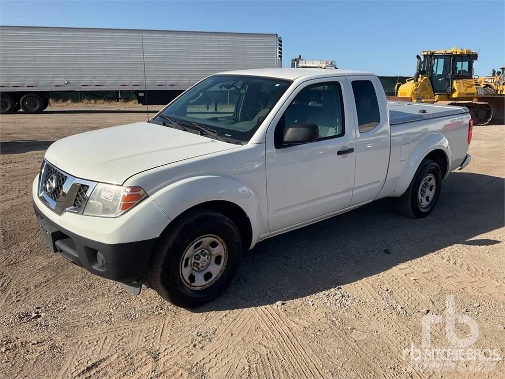 Nissan FRONTIER Madelkaubikud