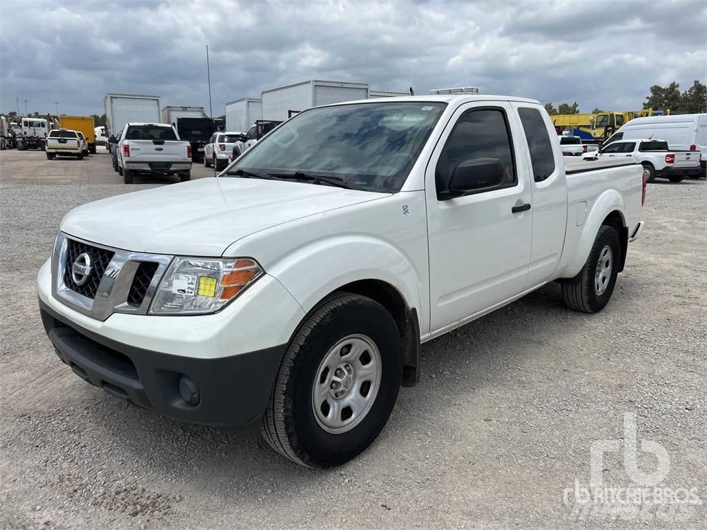 Nissan FRONTIER Madelkaubikud