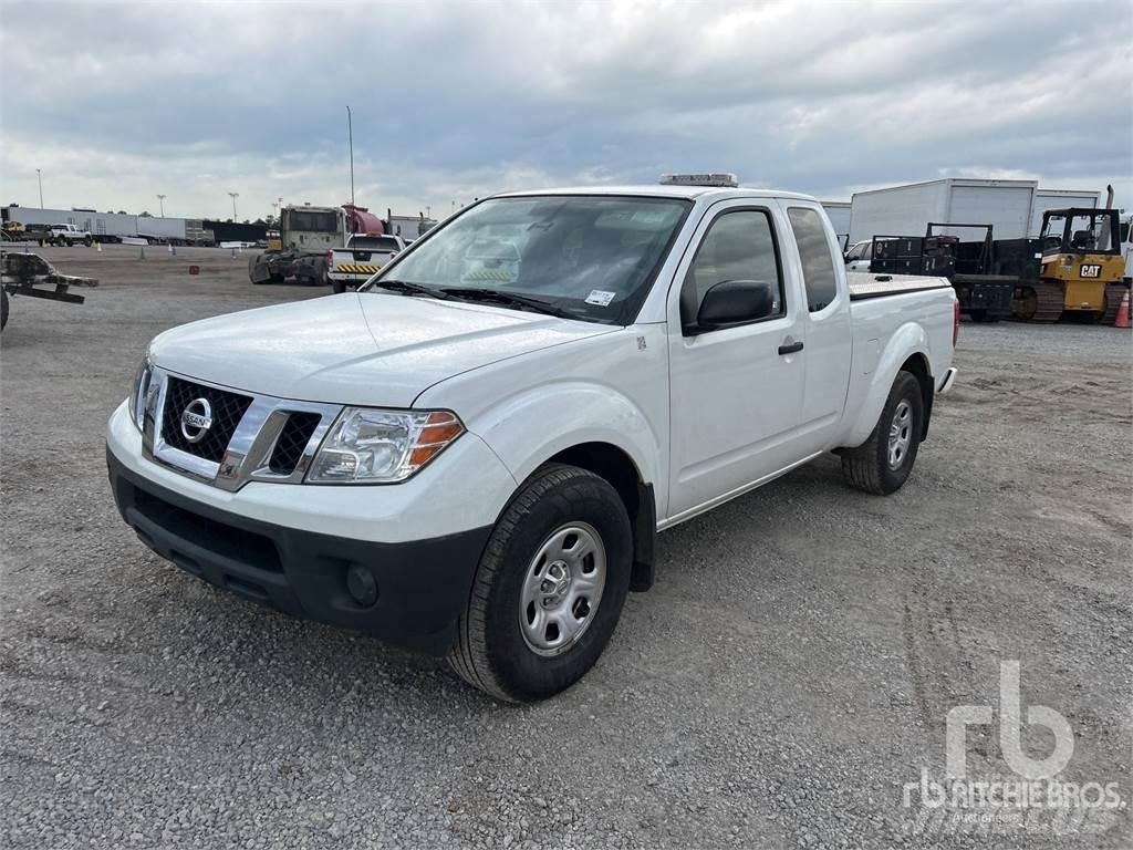 Nissan FRONTIER Madelkaubikud