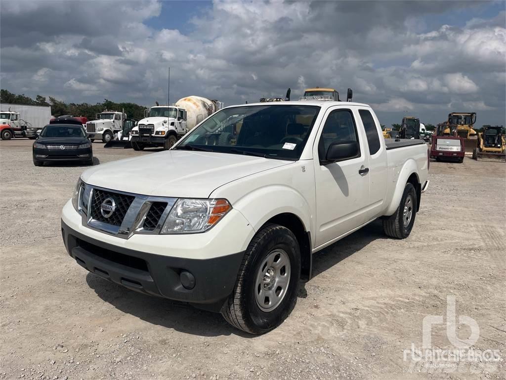 Nissan FRONTIER Madelkaubikud