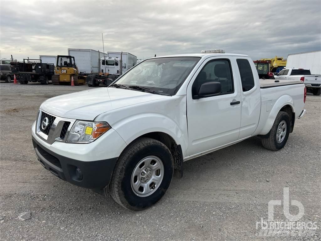 Nissan FRONTIER Madelkaubikud