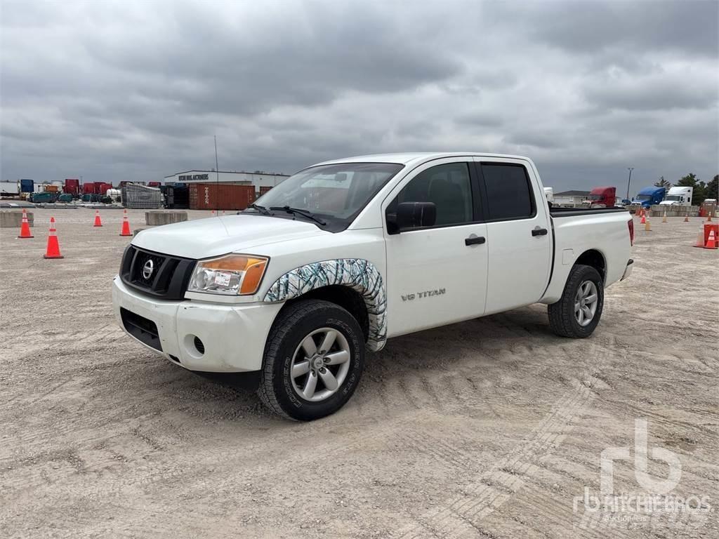 Nissan TITAN Madelkaubikud