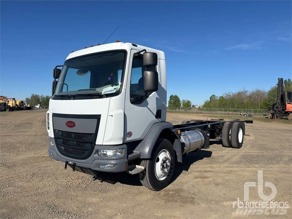 Peterbilt 220 Raamautod